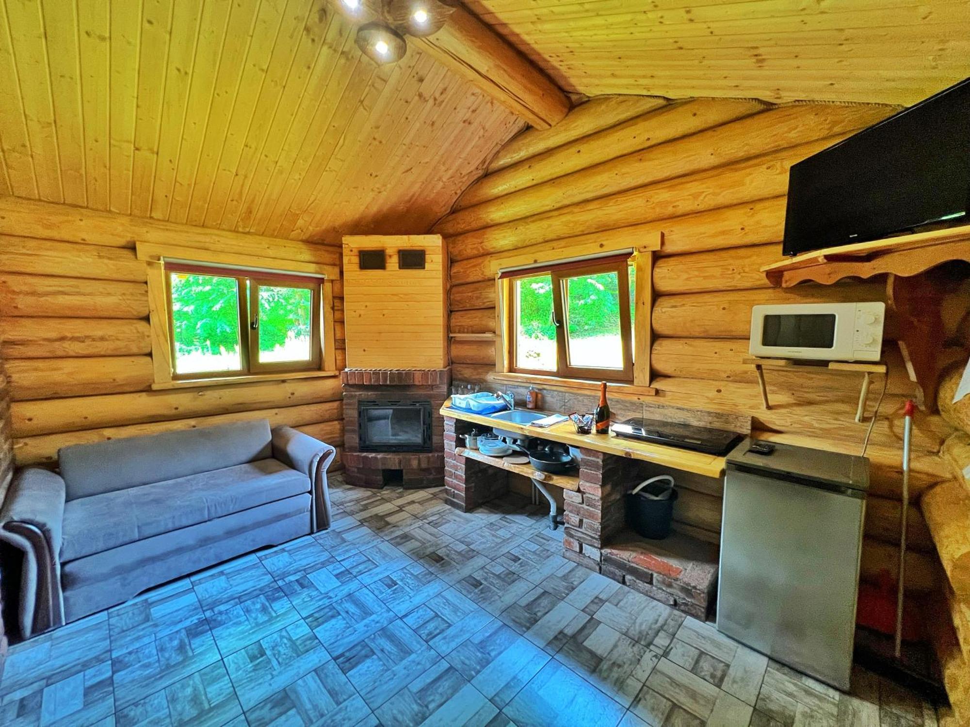 Dum A Dum Zivohost Hotel Екстериор снимка