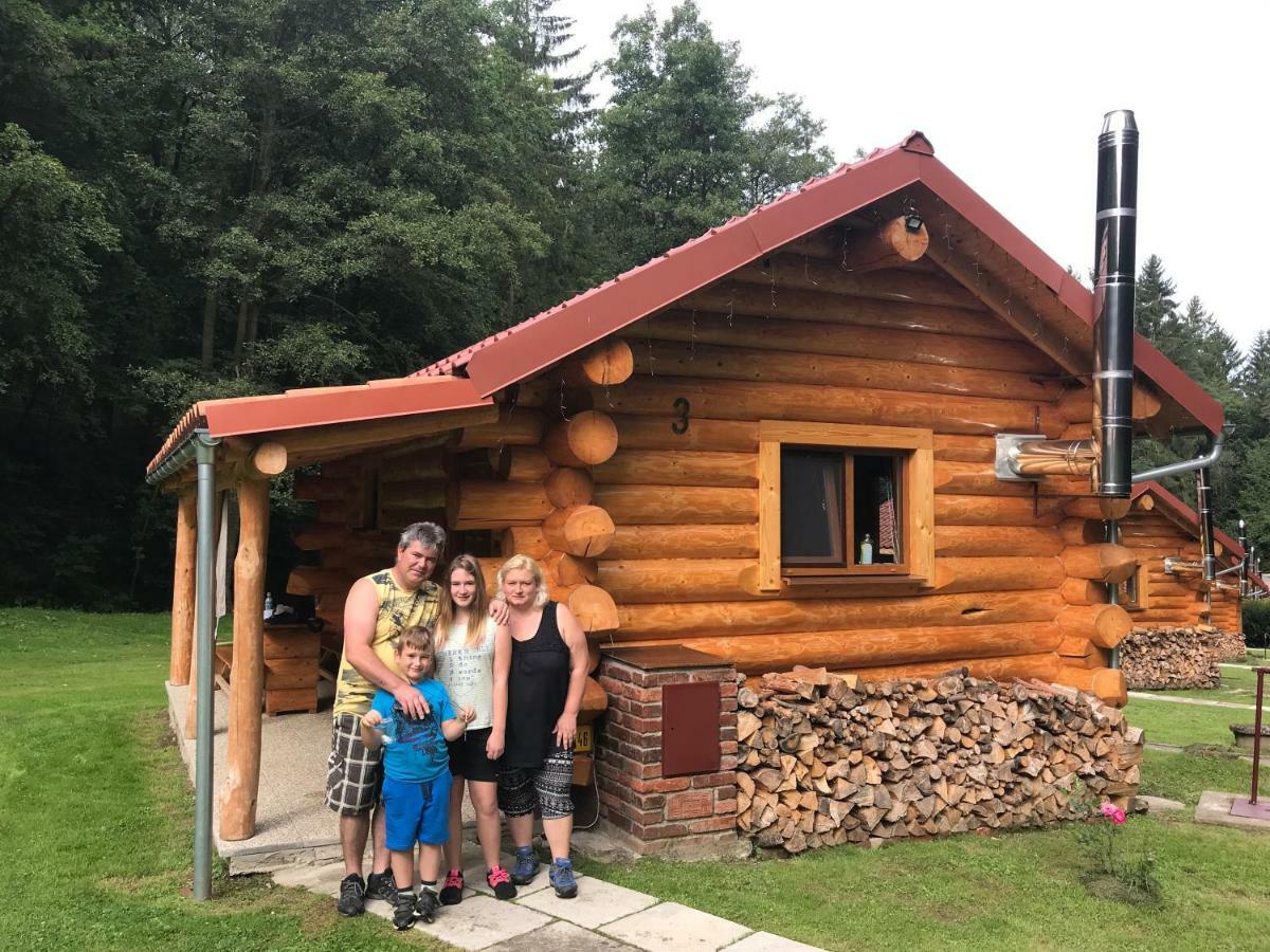 Dum A Dum Zivohost Hotel Екстериор снимка