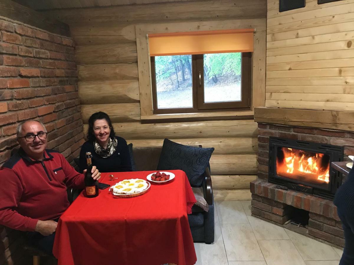 Dum A Dum Zivohost Hotel Екстериор снимка